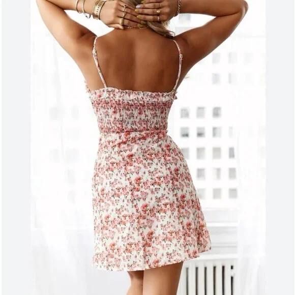 NWOT Hello Molly Get Right To It Dress Coral Floral Dainty Mini Size Medium - Picture 3 of 10